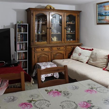 Apartman Lana Petrovac Luaran gambar